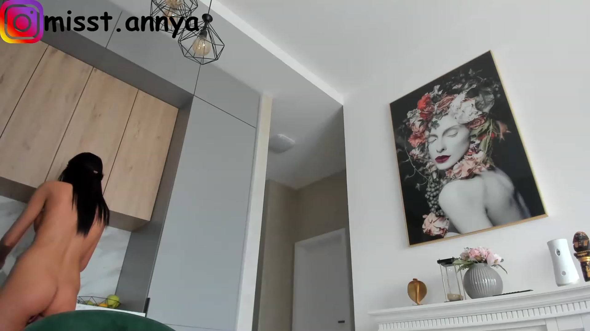 Gallery image thumbnail from Miss_Tanya's myfreecams stream on, 03/01/2023, 10:01 image 17 of 20