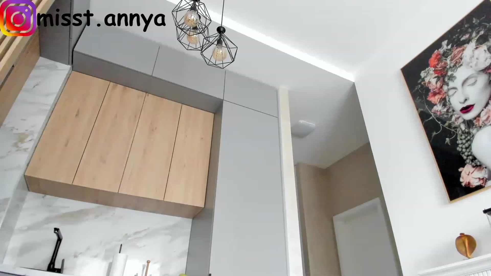 Gallery image thumbnail from Miss_Tanya's myfreecams stream on, 03/01/2023, 12:35 image 2 of 20