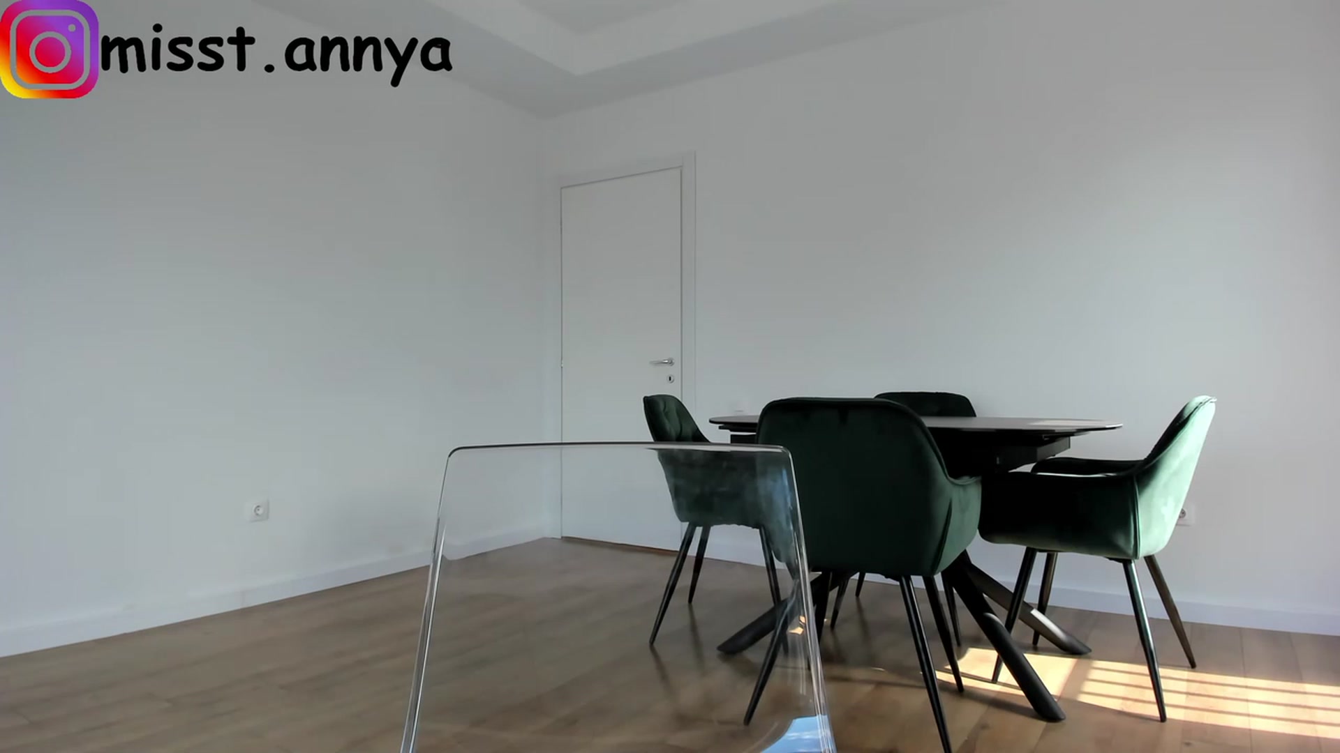 Gallery image thumbnail from Miss_Tanya's myfreecams stream on, 03/17/2023, 13:51 image 11 of 20