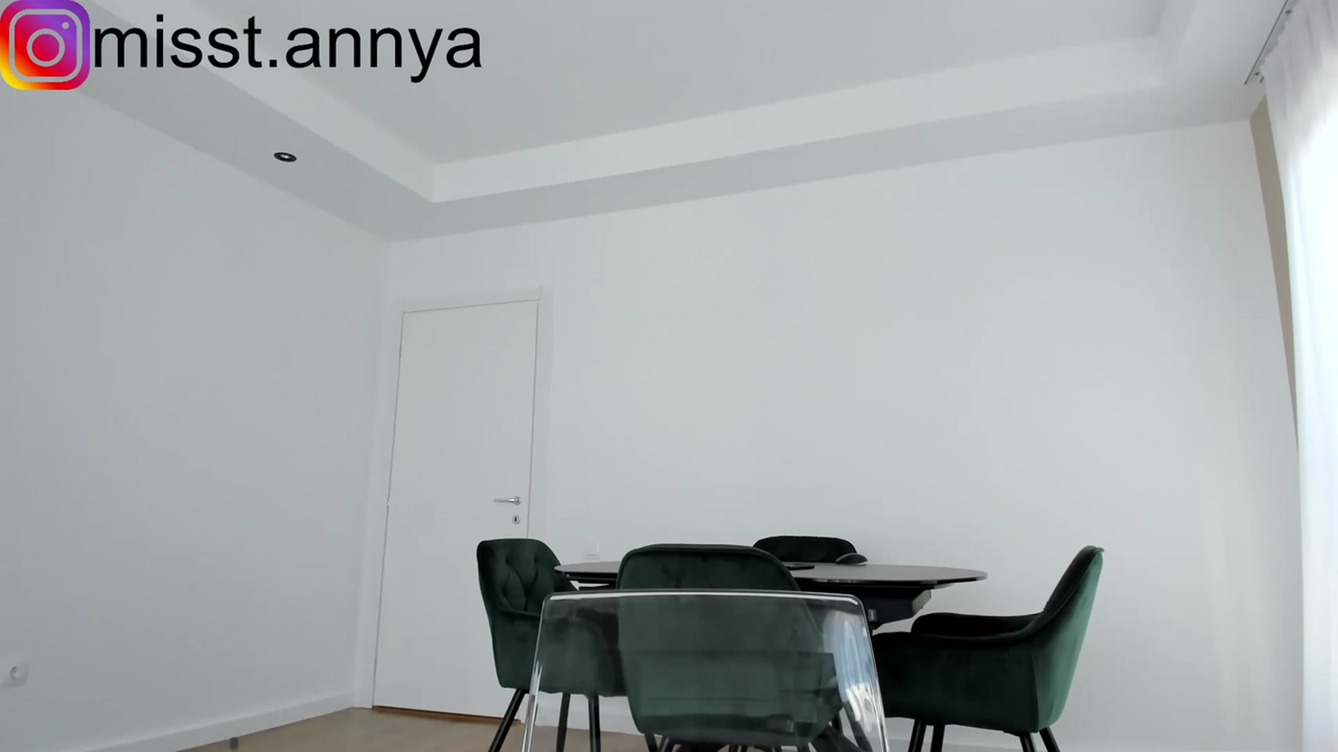 Gallery image thumbnail from Miss_Tanya's myfreecams stream on, 03/26/2023, 10:33 image 17 of 20