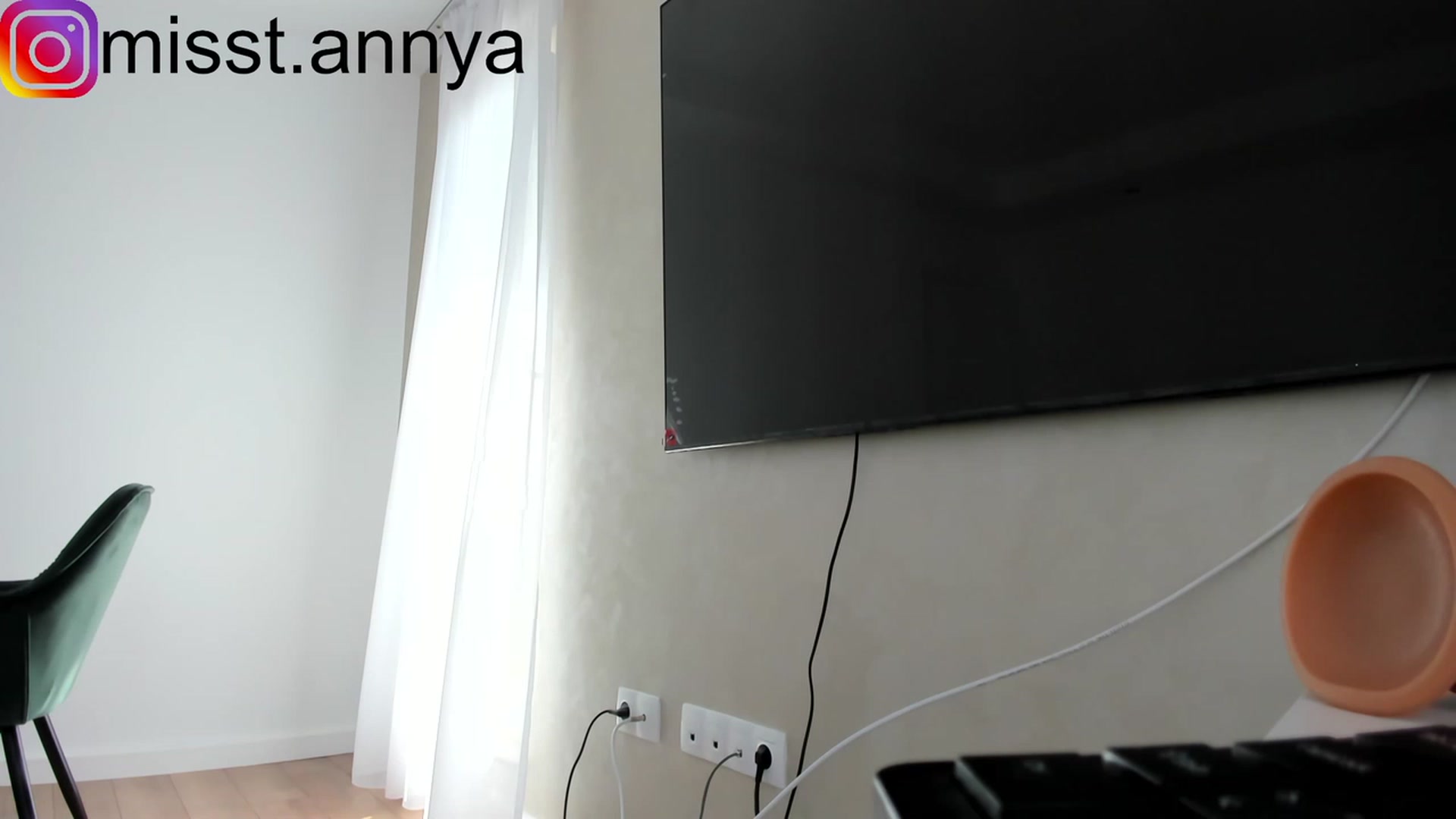 Gallery image thumbnail from Miss_Tanya's myfreecams stream on, 03/26/2023, 12:47 image 6 of 20