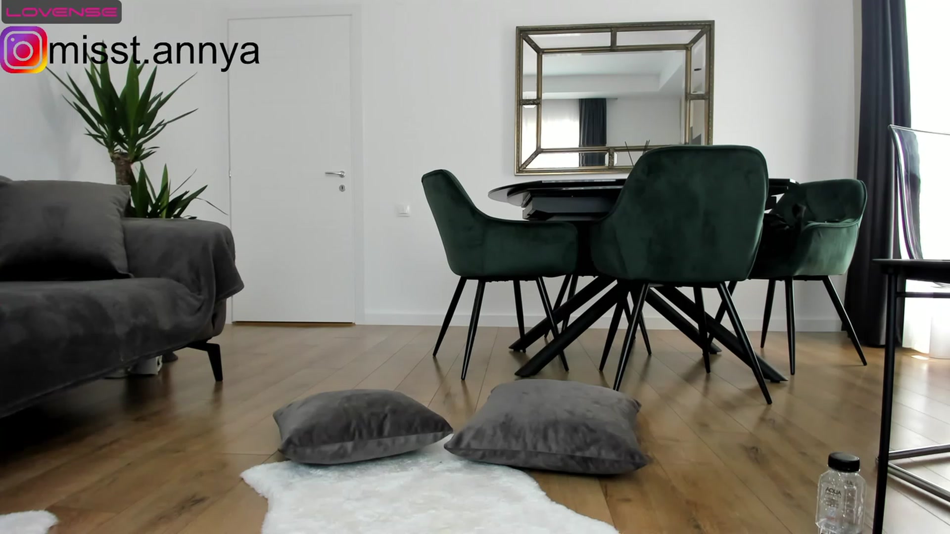 Gallery image thumbnail from Miss_Tanya's myfreecams stream on, 05/24/2023, 12:26 image 3 of 20