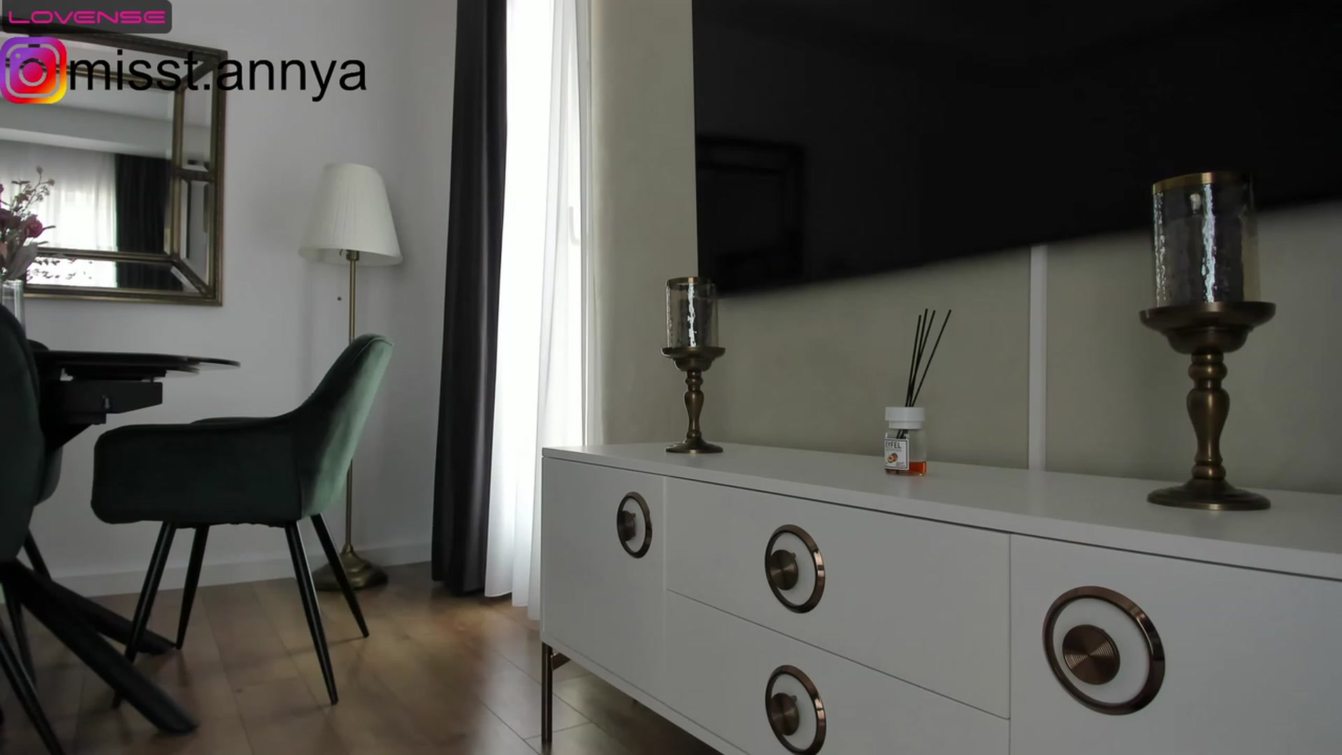 Gallery image thumbnail from Miss_Tanya's myfreecams stream on, 06/12/2023, 11:26 image 3 of 20