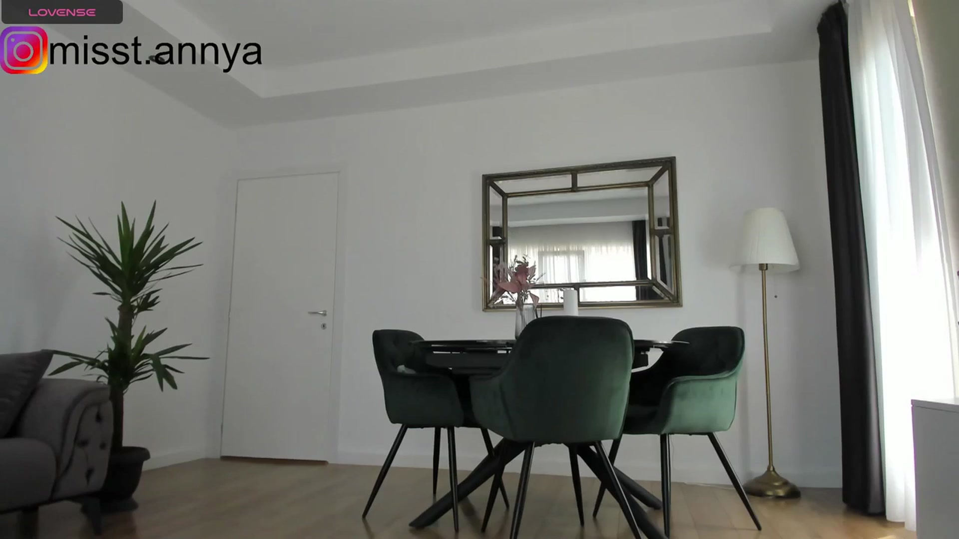 Gallery image thumbnail from Miss_Tanya's myfreecams stream on, 09/23/2023, 11:02 image 16 of 20