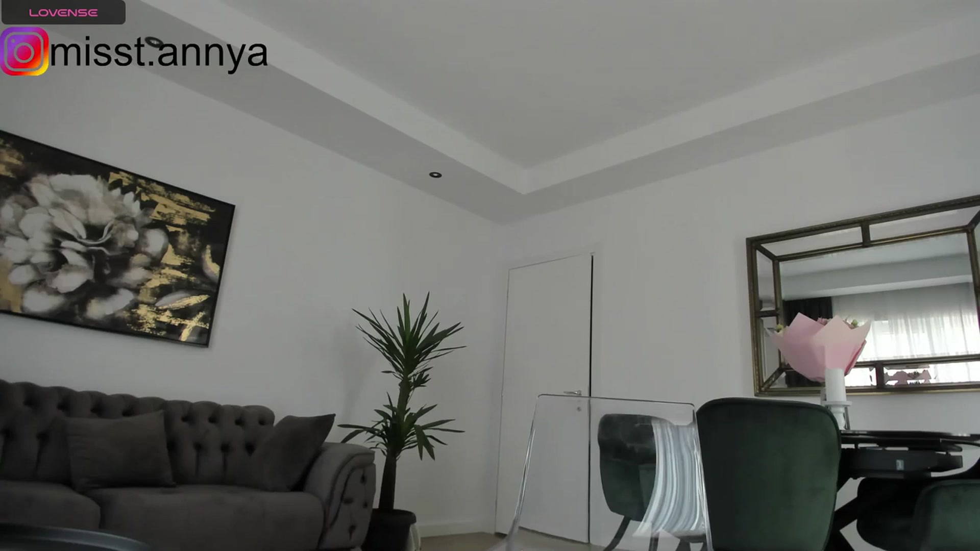Gallery image thumbnail from Miss_Tanya's myfreecams stream on, 10/06/2023, 10:43 image 19 of 20