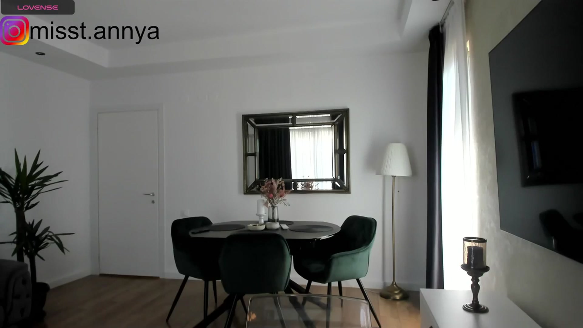 Gallery image thumbnail from Miss_Tanya's myfreecams stream on, 10/15/2023, 11:45 image 14 of 20