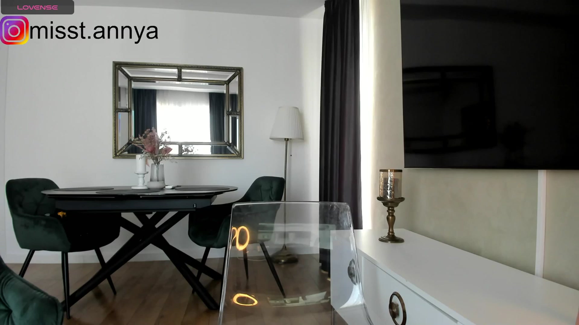 Gallery image thumbnail from Miss_Tanya's myfreecams stream on, 10/19/2023, 10:47 image 17 of 20