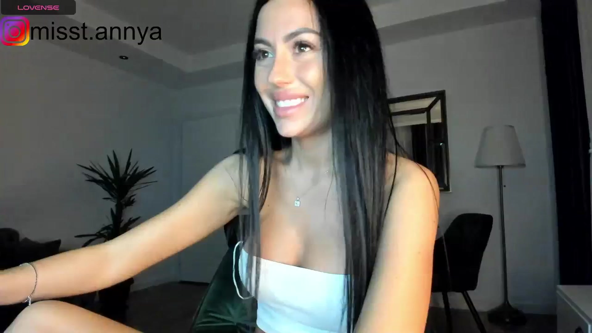 Gallery image thumbnail from Miss_Tanya's myfreecams stream on, 11/01/2023, 21:31 image 20 of 20