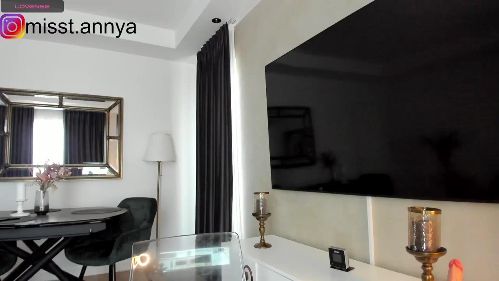Gallery image thumbnail from Miss_Tanya's myfreecams stream on, 11/17/2023, 12:41 image 14 of 20