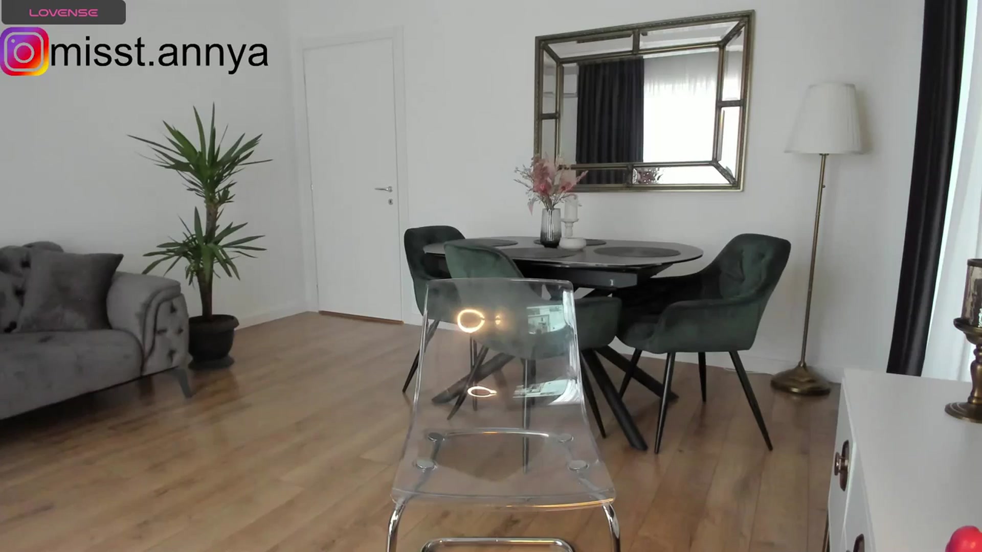 Gallery image thumbnail from Miss_Tanya's myfreecams stream on, 11/25/2023, 12:00 image 13 of 20