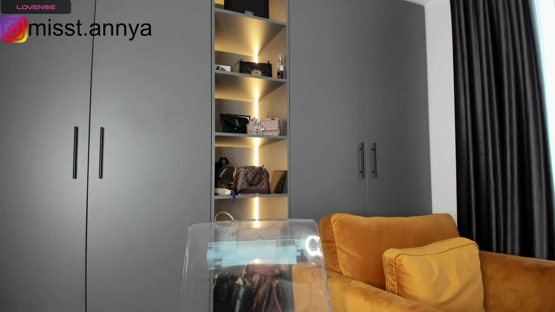 Gallery image thumbnail from Miss_Tanya's myfreecams stream on, 01/08/2024, 13:39 image 7 of 20