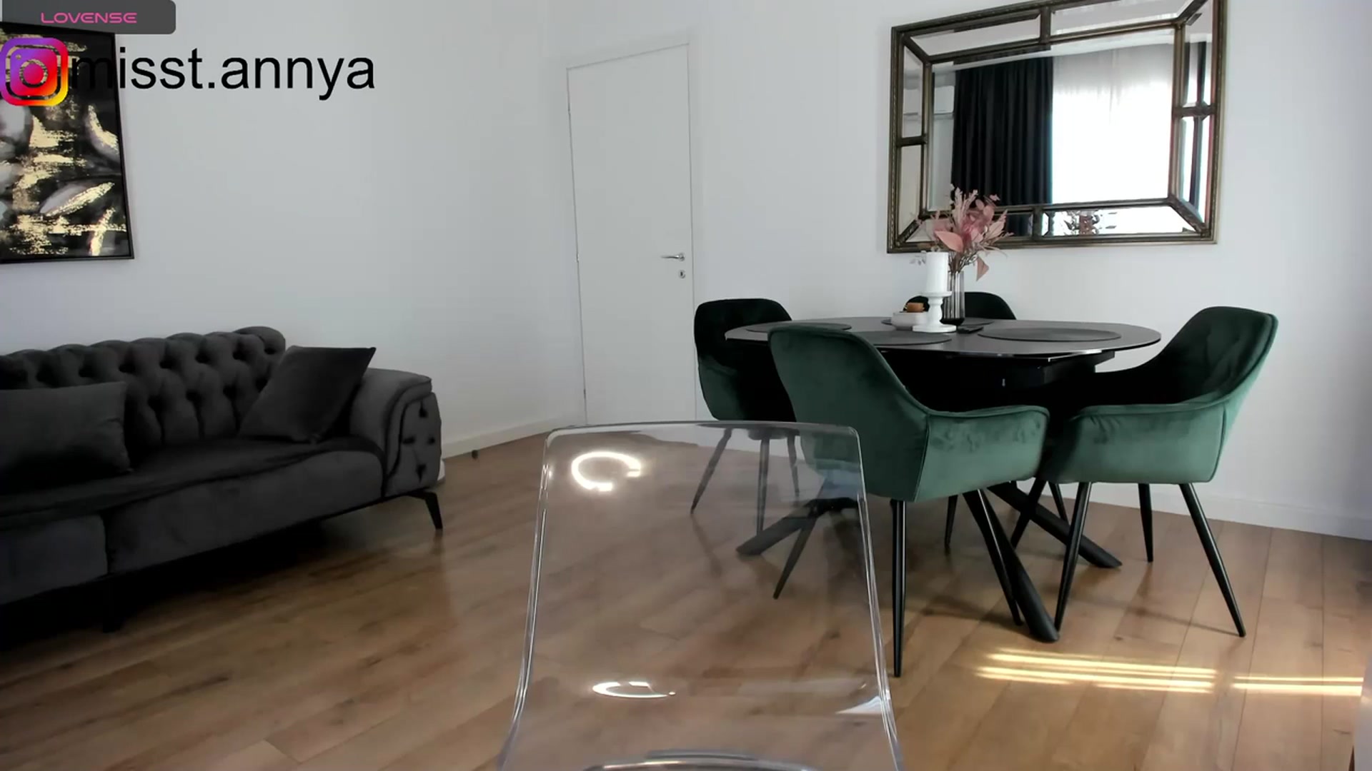 Gallery image thumbnail from Miss_Tanya's myfreecams stream on, 03/23/2024, 11:51 image 15 of 20