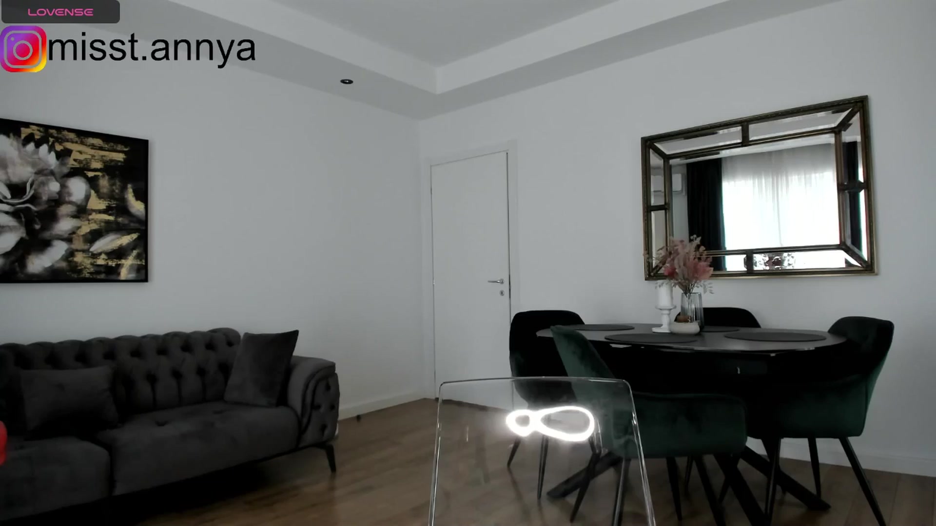 Gallery image thumbnail from Miss_Tanya's myfreecams stream on, 05/01/2024, 12:10 image 2 of 20