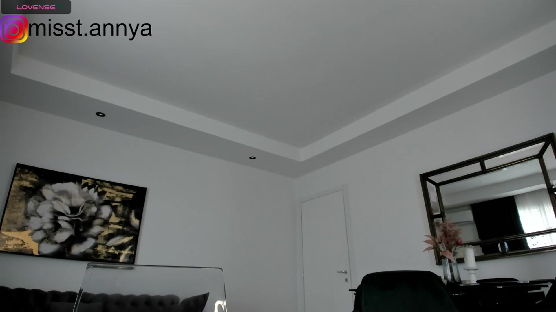 Gallery image thumbnail from Miss_Tanya's myfreecams stream on, 05/06/2024, 10:51 image 18 of 20
