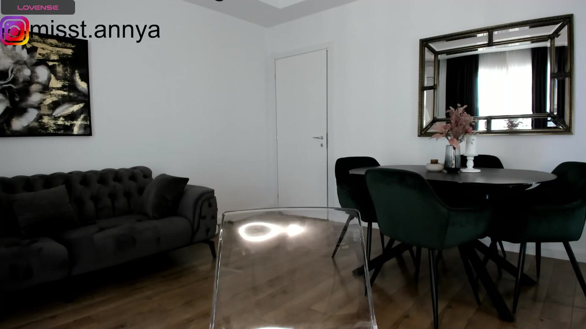 Gallery image thumbnail from Miss_Tanya's myfreecams stream on, 05/26/2024, 07:27 image 19 of 20