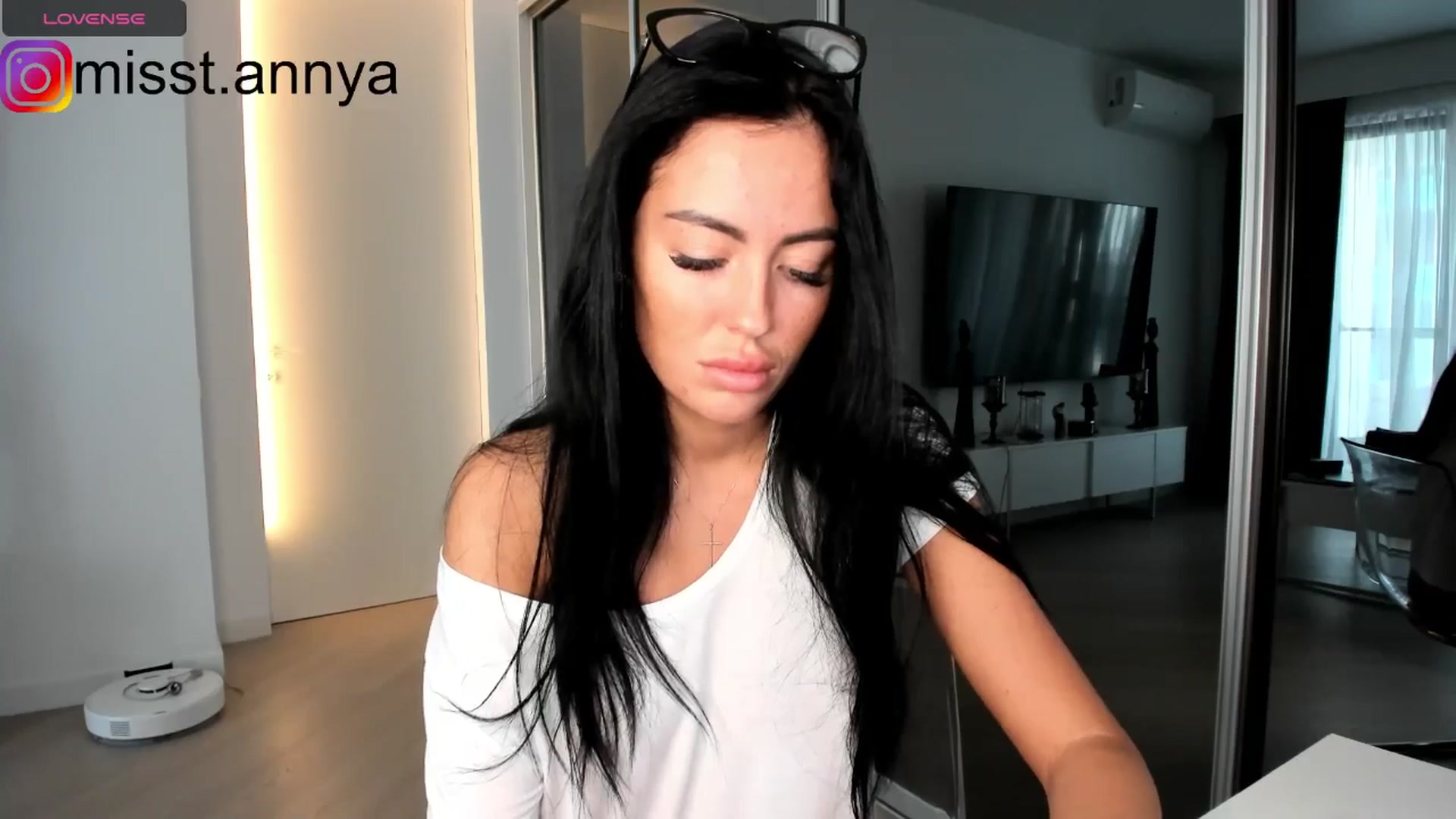 Gallery image thumbnail from Miss_Tanya's myfreecams stream on, 06/23/2024, 08:33 image 9 of 20