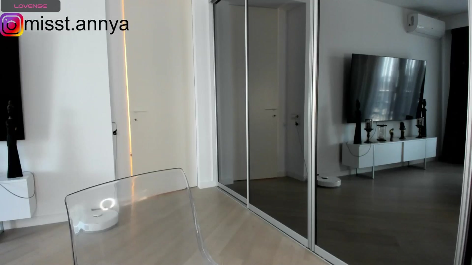 Gallery image thumbnail from Miss_Tanya's myfreecams stream on, 07/01/2024, 10:20 image 20 of 20