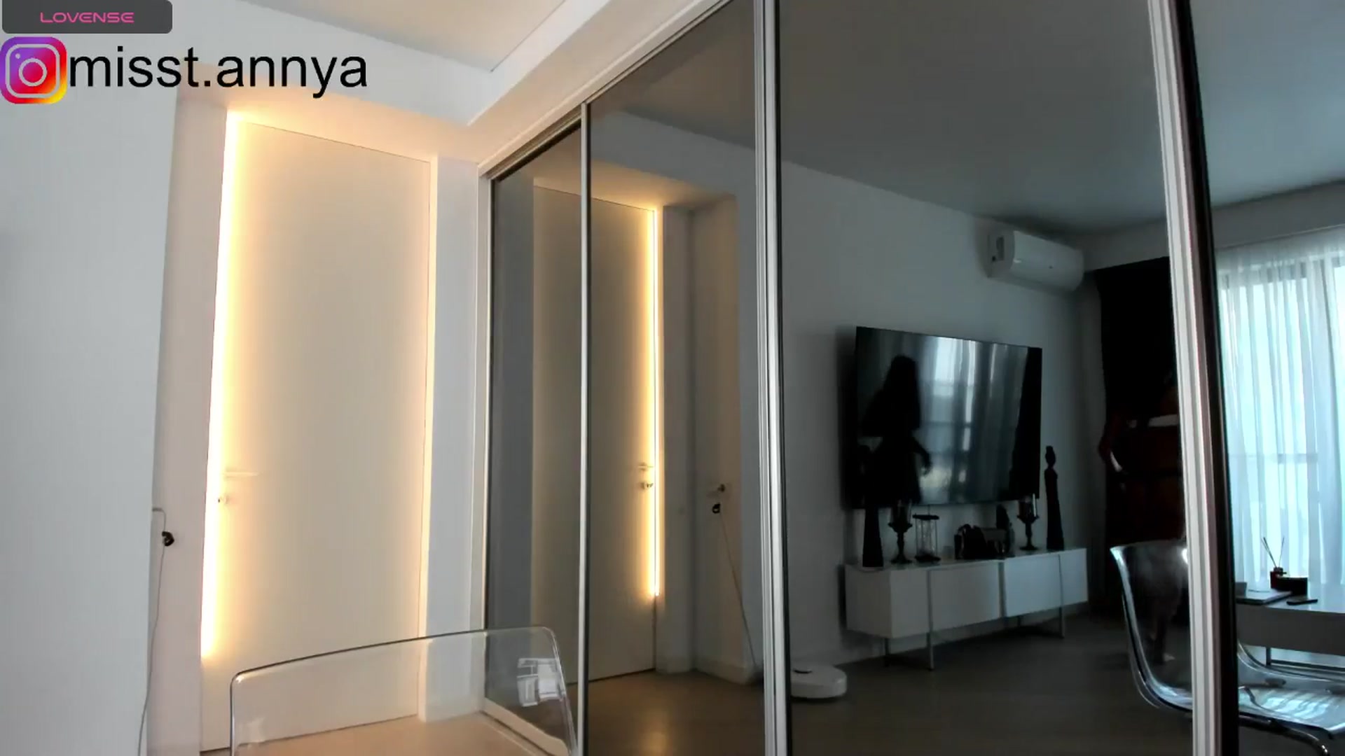 Gallery image thumbnail from Miss_Tanya's myfreecams stream on, 07/13/2024, 10:07 image 3 of 20