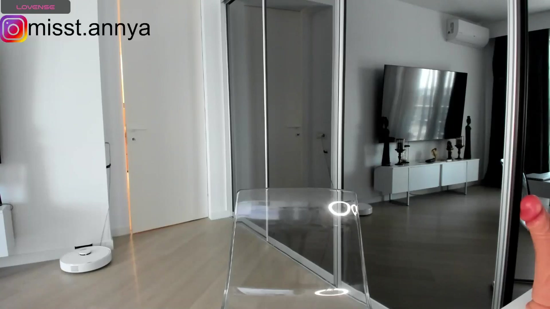 Gallery image thumbnail from Miss_Tanya's myfreecams stream on, 08/08/2024, 11:32 image 20 of 20