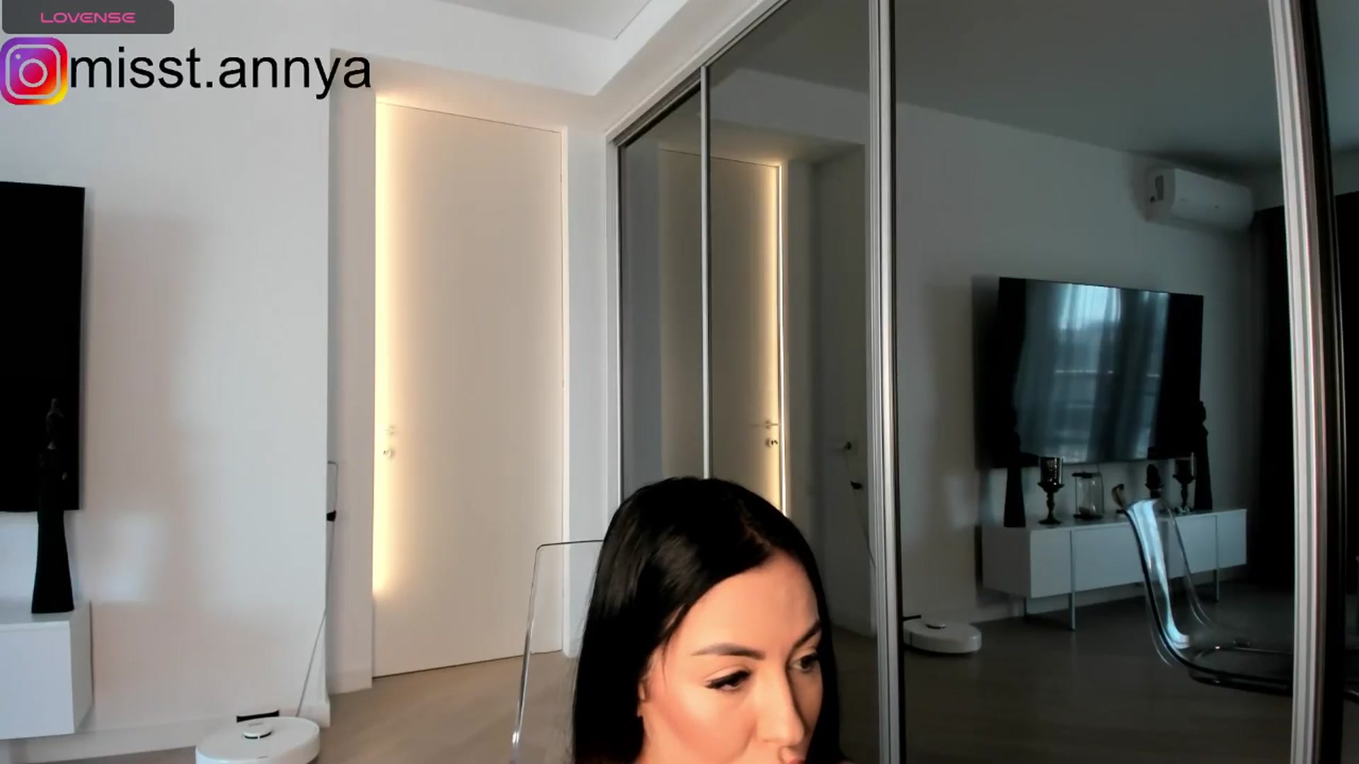 Gallery image thumbnail from Miss_Tanya's myfreecams stream on, 09/26/2024, 10:15 image 14 of 20