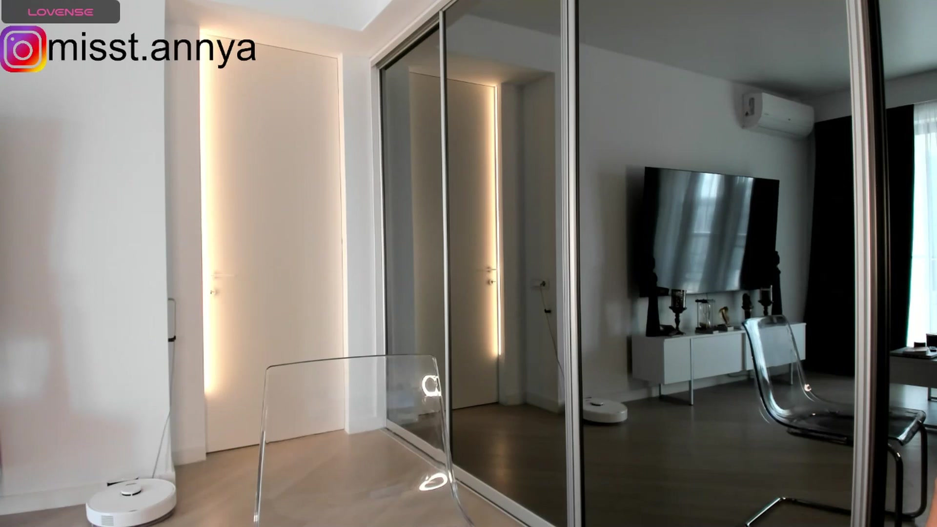 Gallery image thumbnail from Miss_Tanya's myfreecams stream on, 10/06/2024, 09:58 image 20 of 20