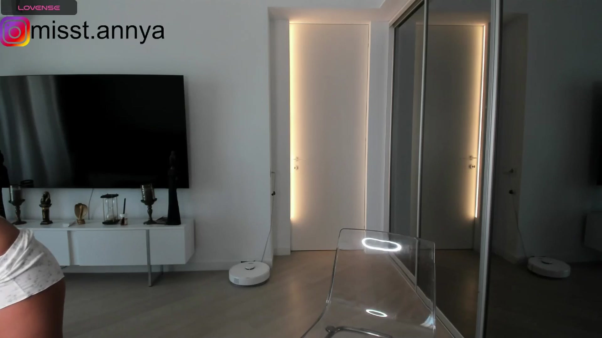 Gallery image thumbnail from Miss_Tanya's myfreecams stream on, 10/10/2024, 12:21 image 2 of 20