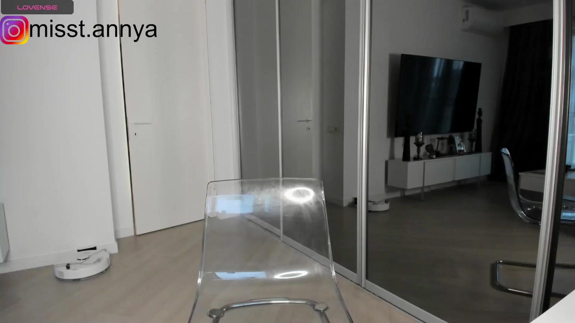 Gallery image thumbnail from Miss_Tanya's myfreecams stream on, 11/30/2024, 10:52 image 4 of 20