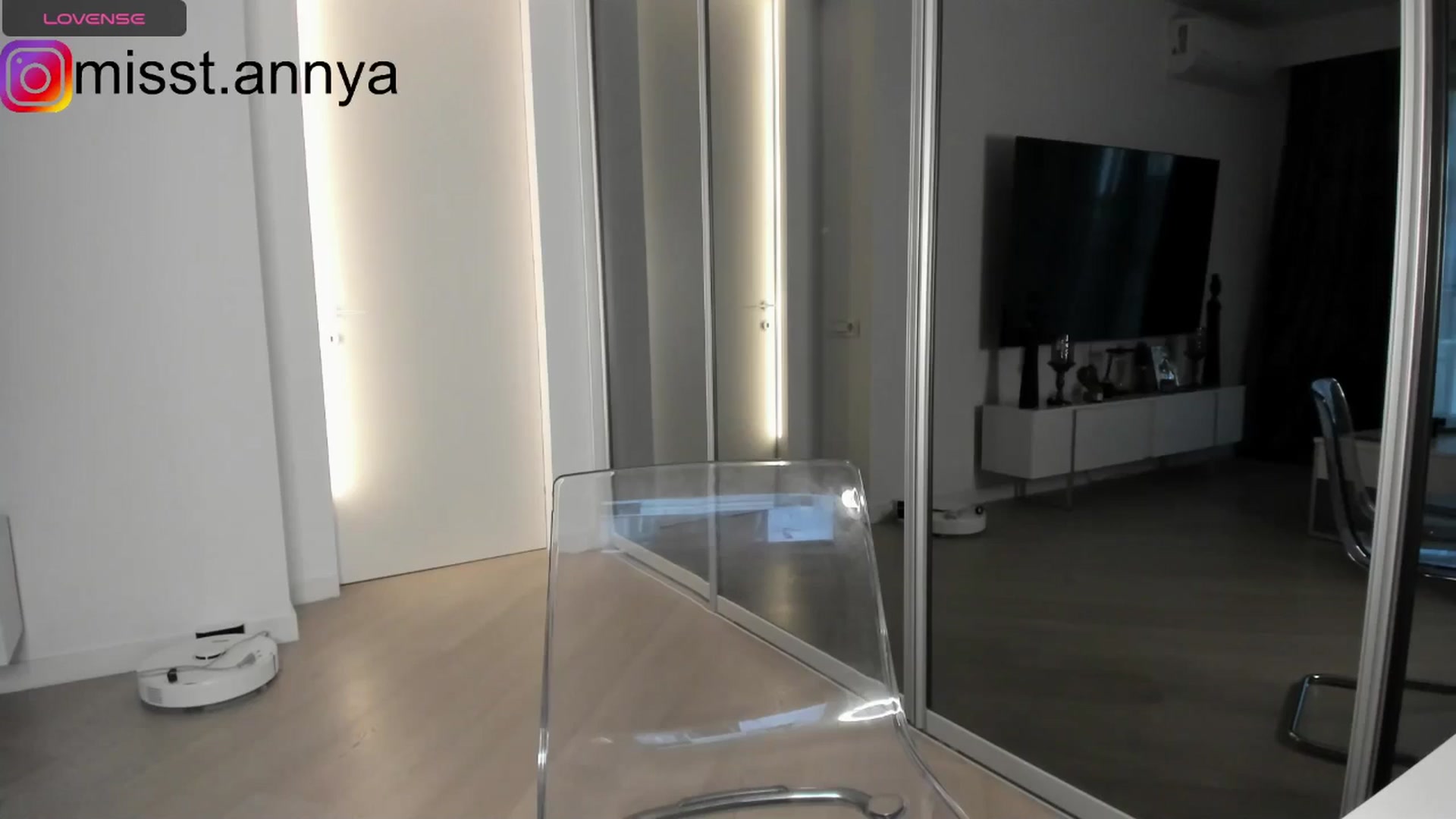 Gallery image thumbnail from Miss_Tanya's myfreecams stream on, 11/30/2024, 10:52 image 1 of 20