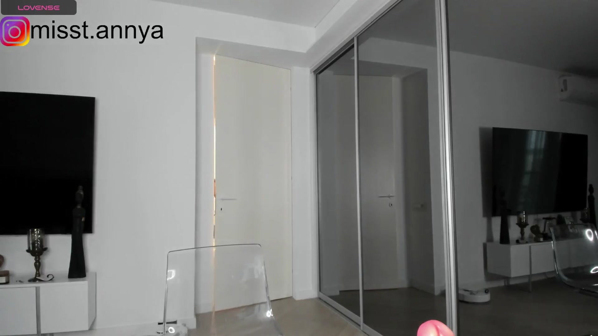 Gallery image thumbnail from Miss_Tanya's myfreecams stream on, 12/01/2024, 11:34 image 8 of 20