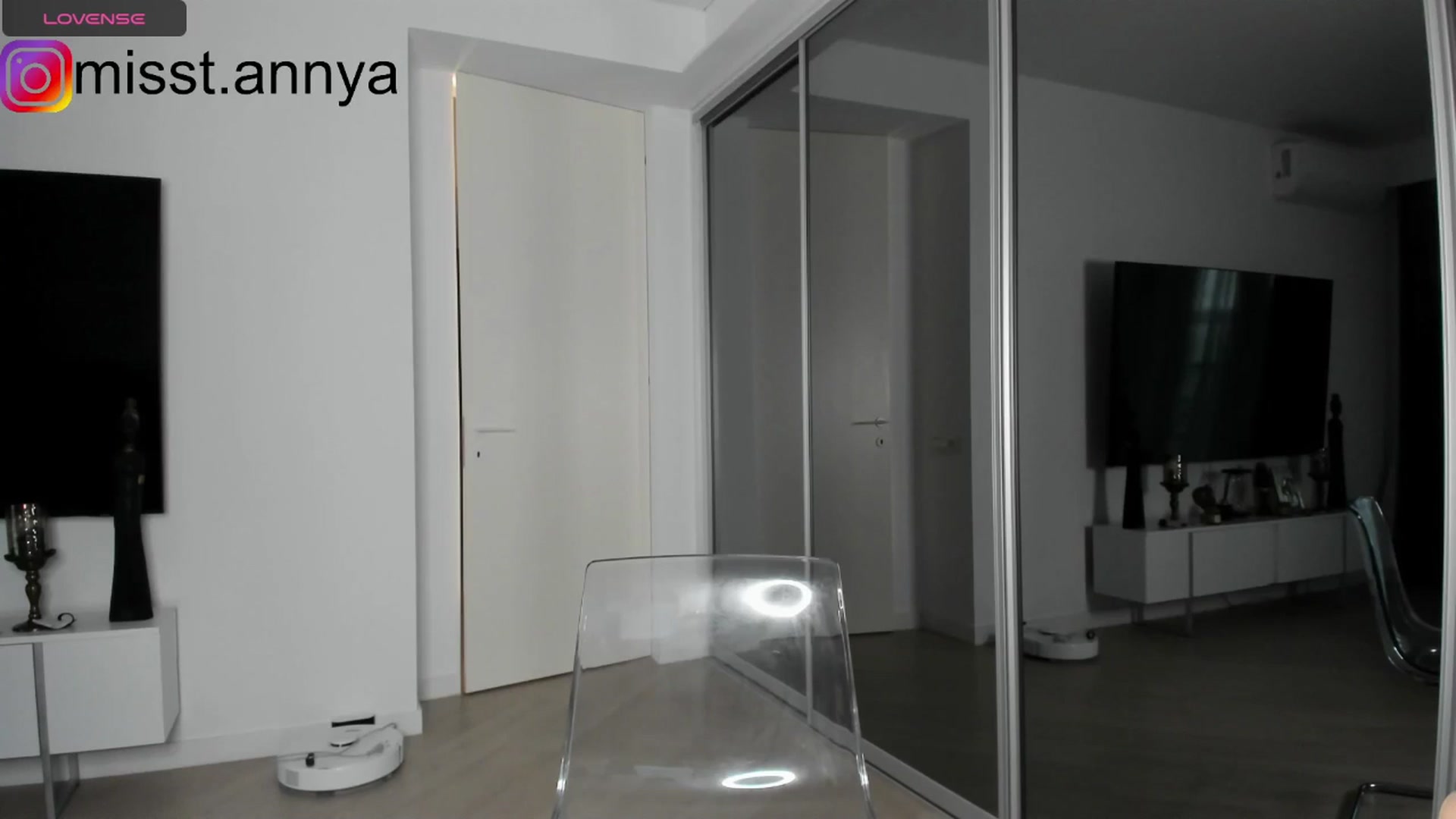 Gallery image thumbnail from Miss_Tanya's myfreecams stream on, 12/01/2024, 12:38 image 11 of 20