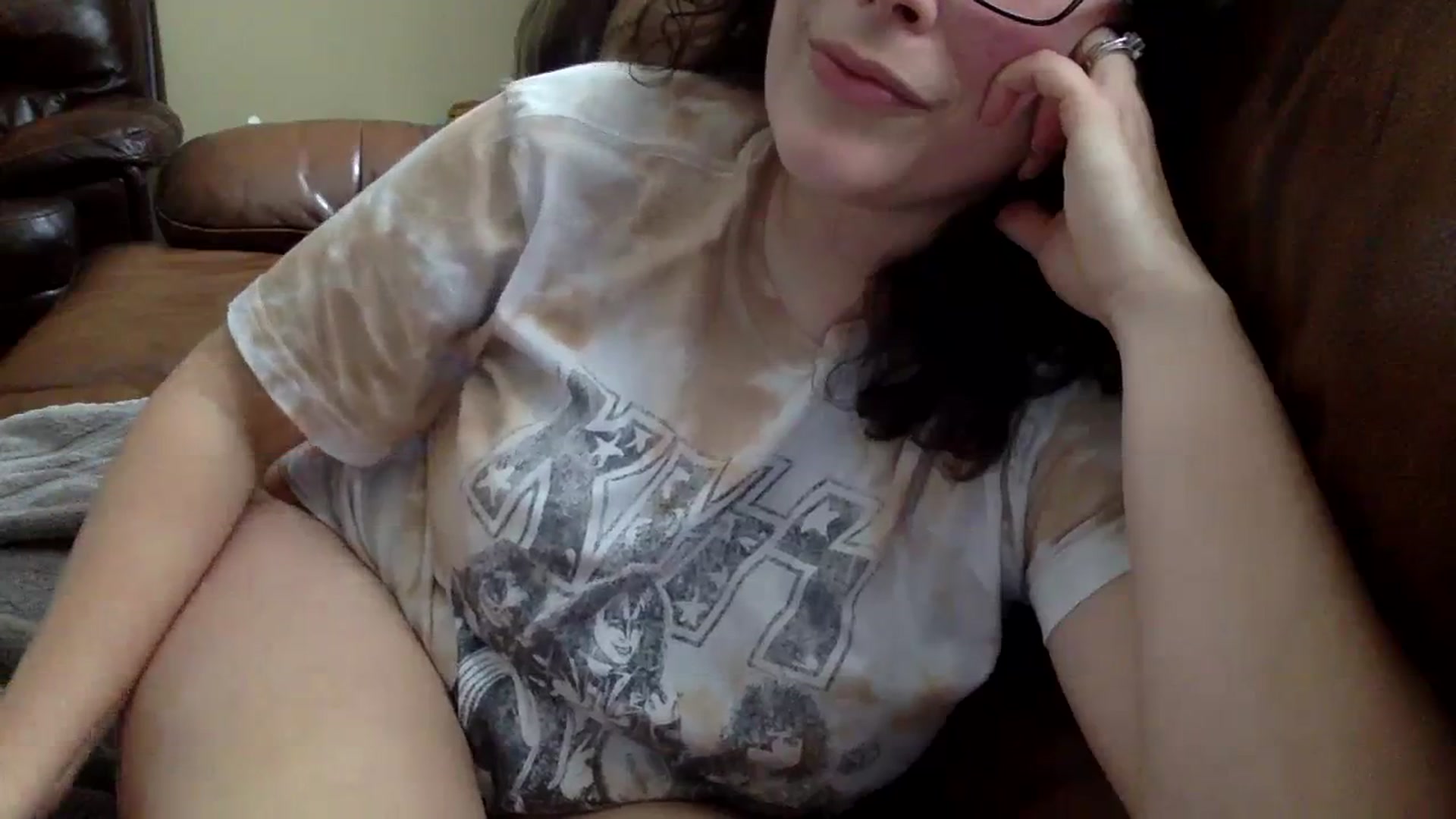 Gallery image thumbnail from Miss_Tiny's myfreecams stream on, 03/22/2024, 18:56 image 17 of 20
