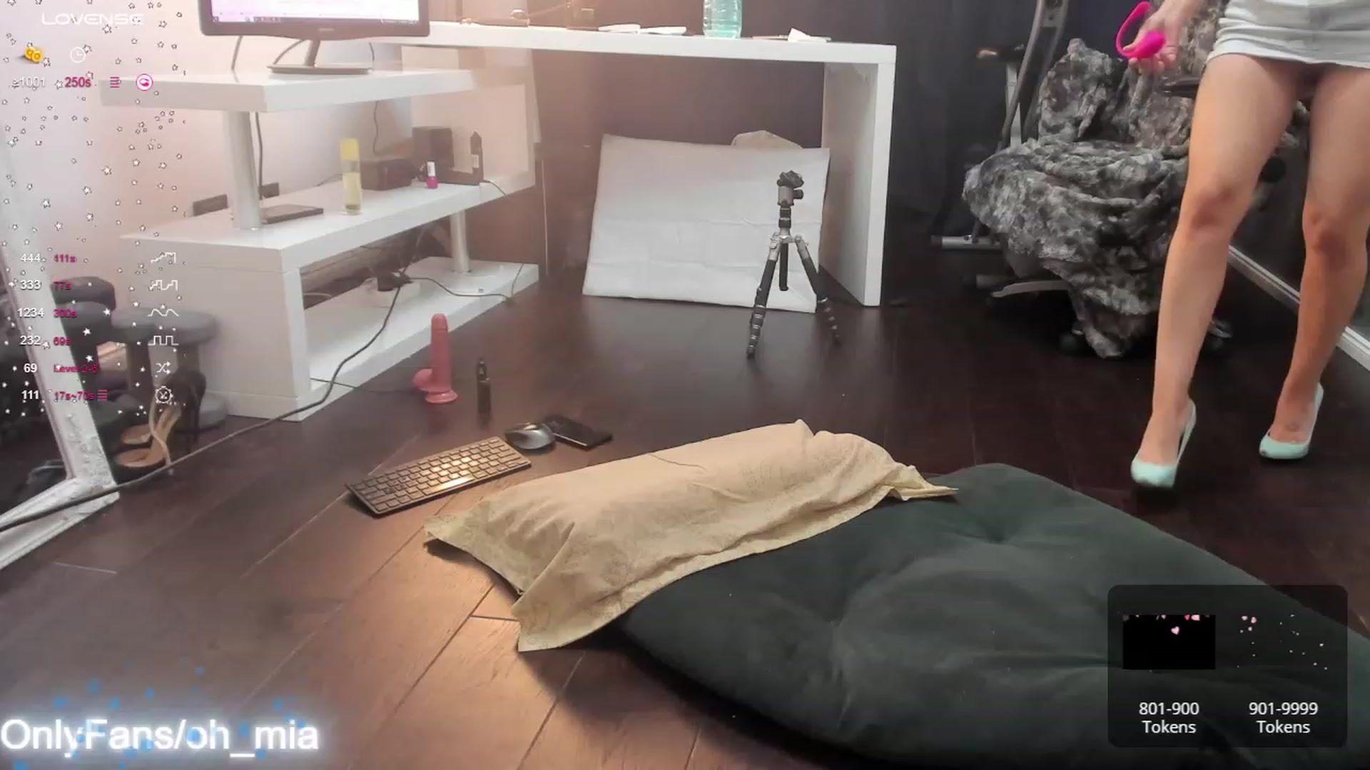 Gallery image thumbnail from Miss_Ugly's myfreecams stream on, 11/10/2023, 07:30 image 20 of 20