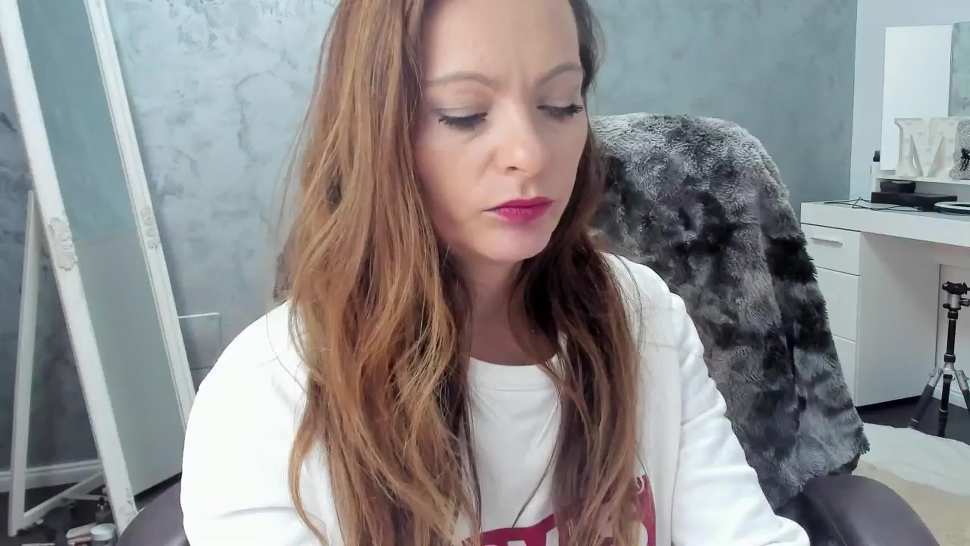 Gallery image thumbnail from Miss_Ugly's myfreecams stream on, 11/20/2024, 10:11 image 17 of 20