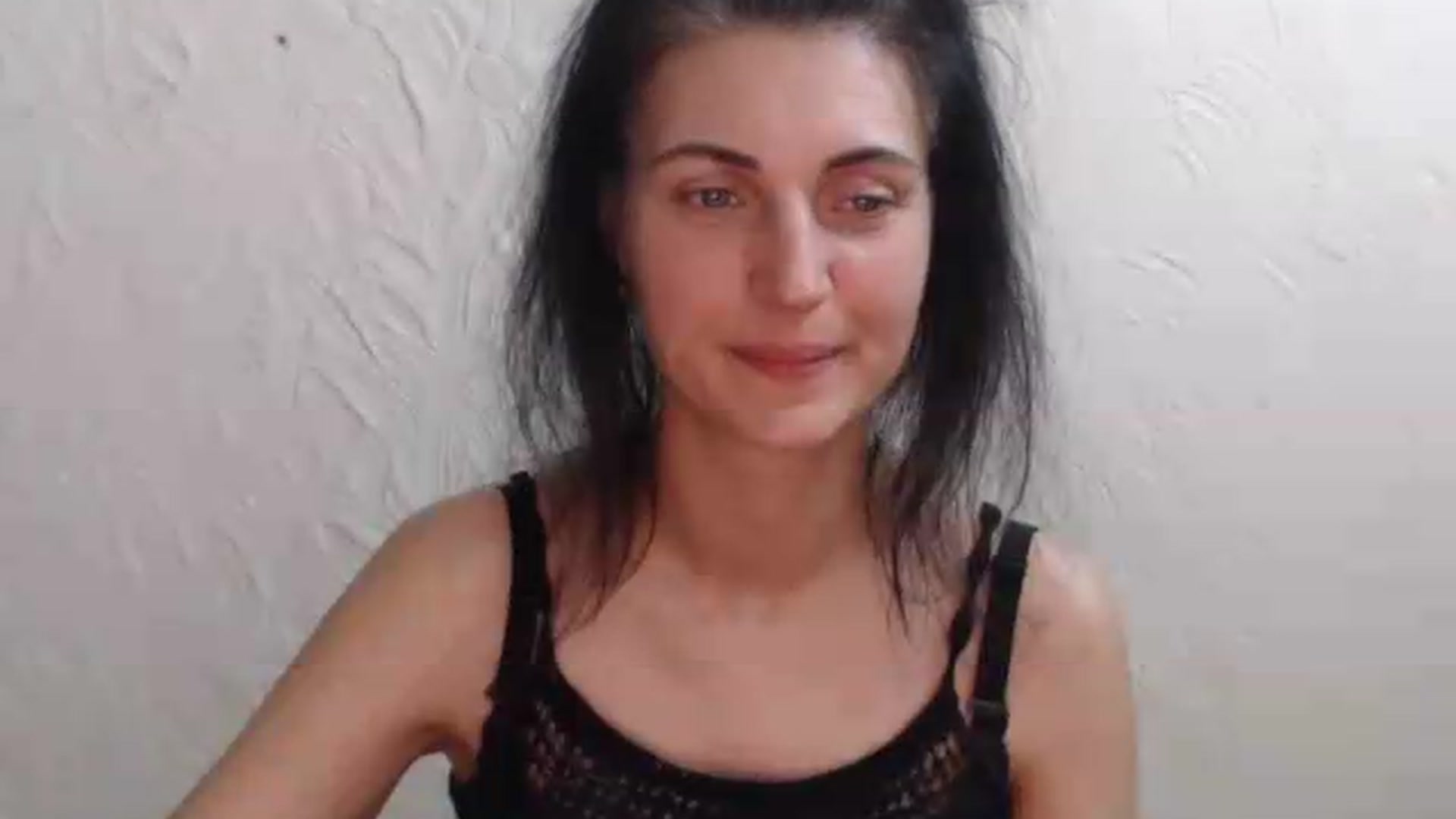 Gallery image thumbnail from Miss_Vivian's myfreecams stream on, 05/17/2026, 01:10 image 8 of 20