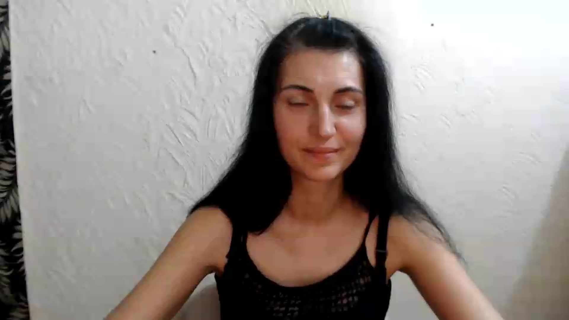 Gallery image thumbnail from Miss_Vivian's myfreecams stream on, 05/19/2026, 17:35 image 16 of 20