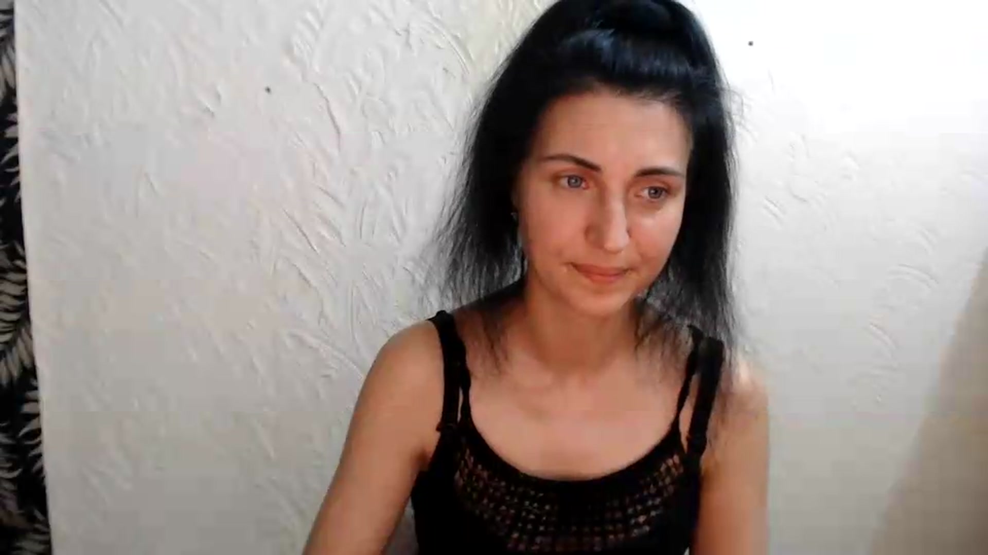 Gallery image thumbnail from Miss_Vivian's myfreecams stream on, 06/08/2026, 19:01 image 19 of 20