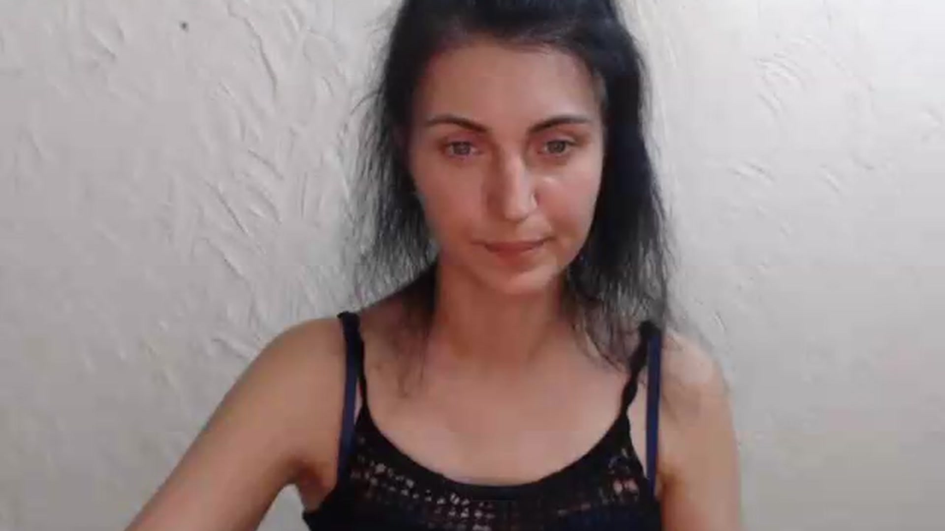 Gallery image thumbnail from Miss_Vivian's myfreecams stream on, 06/22/2026, 14:34 image 18 of 20
