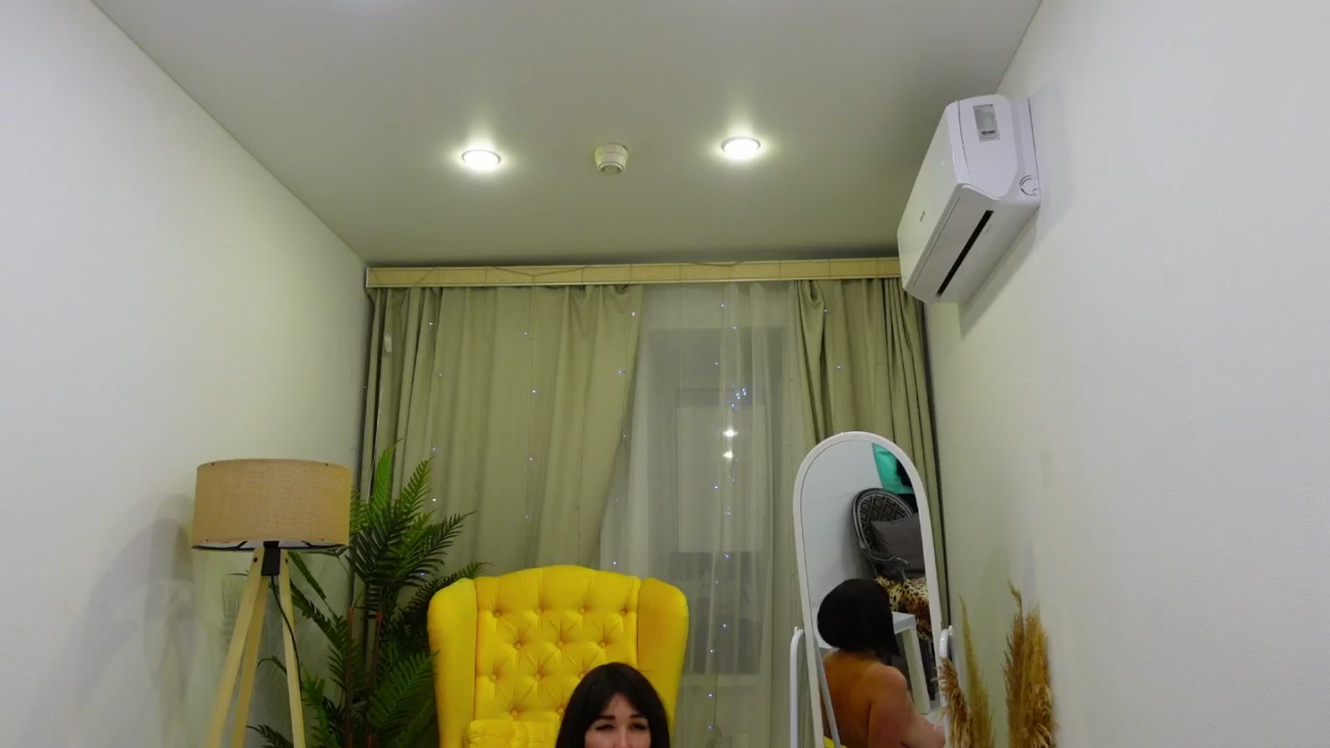Gallery image thumbnail from Miss_XXXL's myfreecams stream on, 09/09/2025, 16:04 image 4 of 20