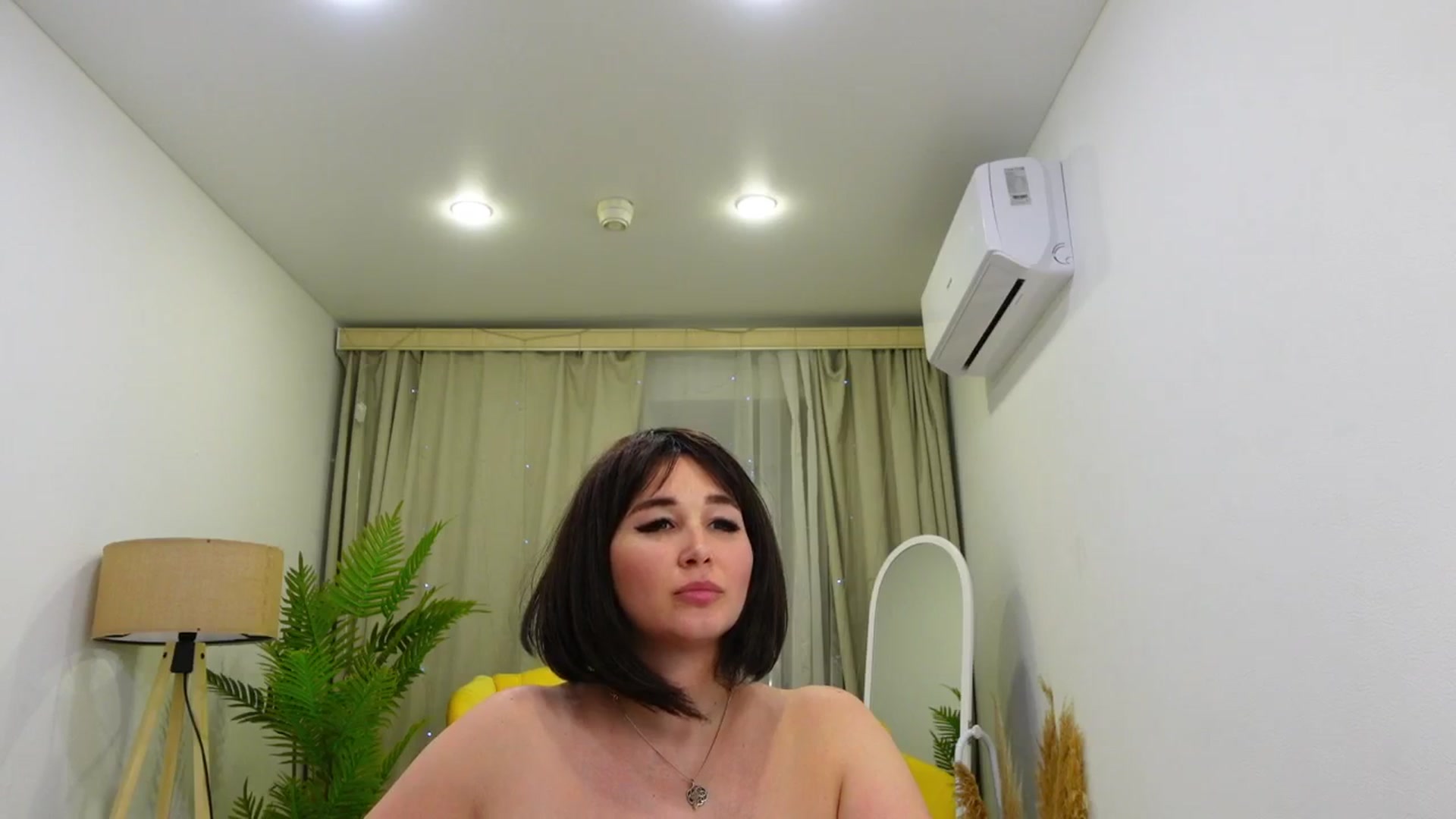 Gallery image thumbnail from Miss_XXXL's myfreecams stream on, 10/01/2025, 16:55 image 4 of 20