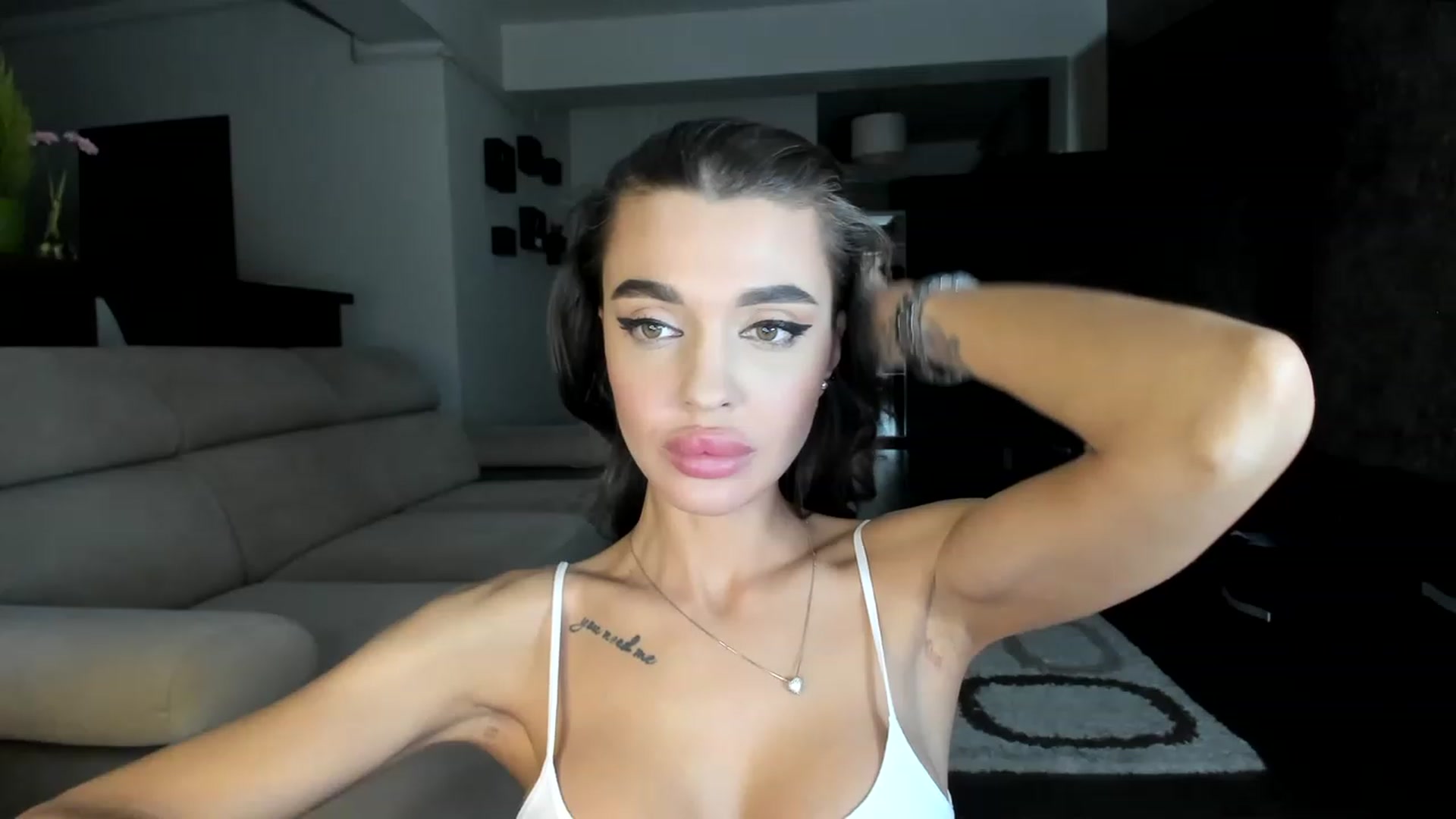 Gallery image thumbnail from Miss_X_'s myfreecams stream on, 12/16/2022, 18:15 image 20 of 20