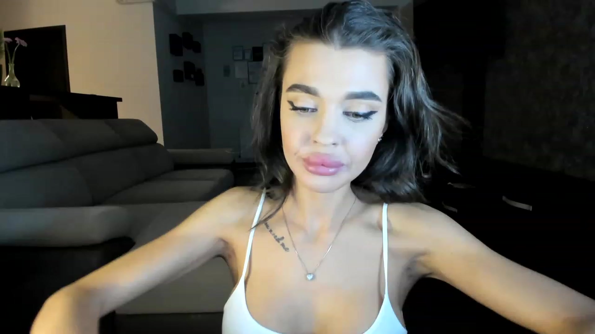 Gallery image thumbnail from Miss_X_'s myfreecams stream on, 12/16/2022, 18:15 image 3 of 20