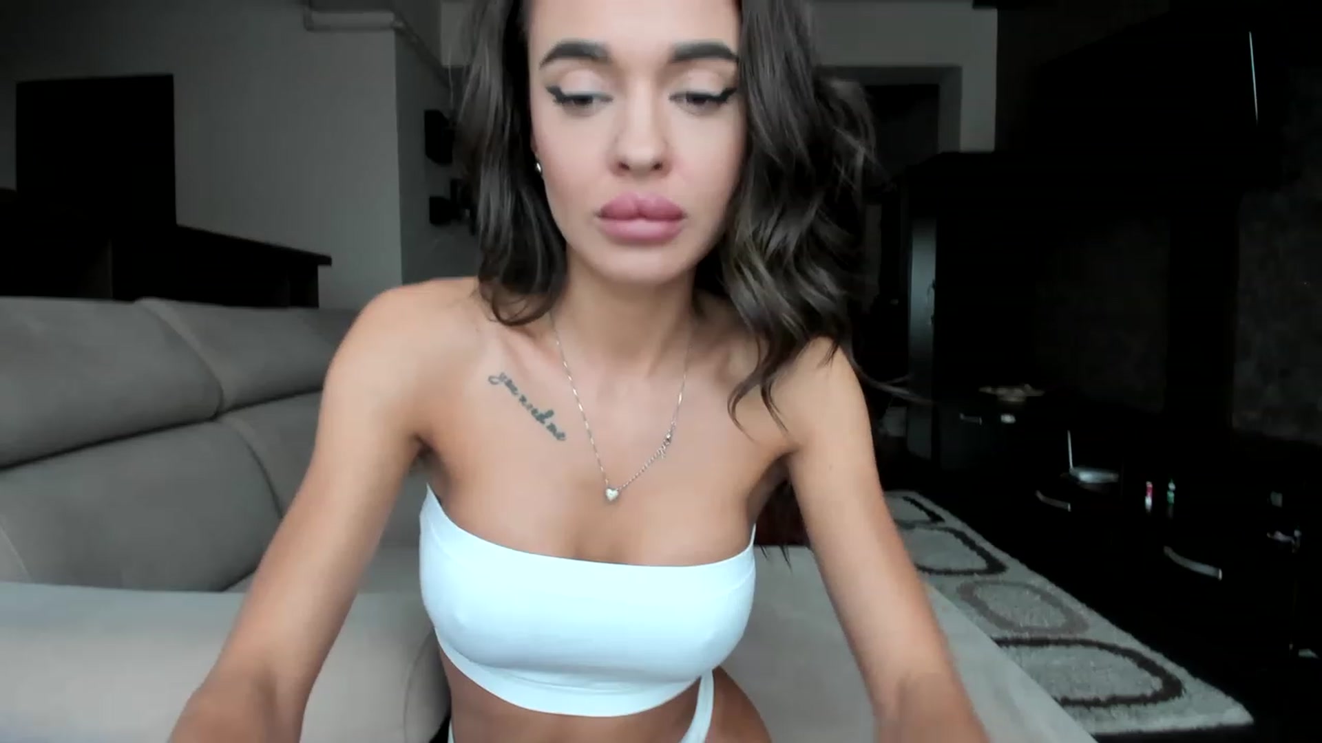 Gallery image thumbnail from Miss_X_'s myfreecams stream on, 02/06/2023, 13:00 image 20 of 20