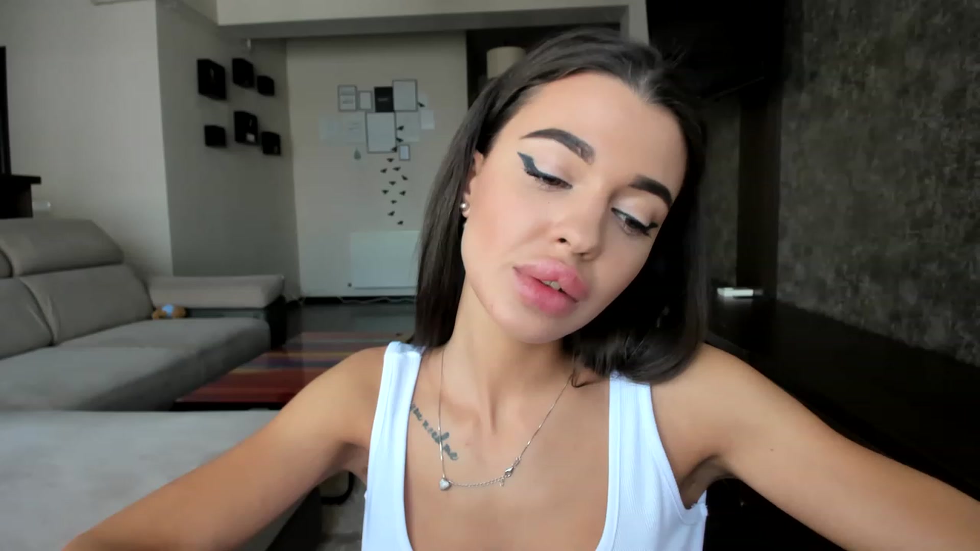 Gallery image thumbnail from Miss_X_'s myfreecams stream on, 03/20/2023, 13:04 image 9 of 20