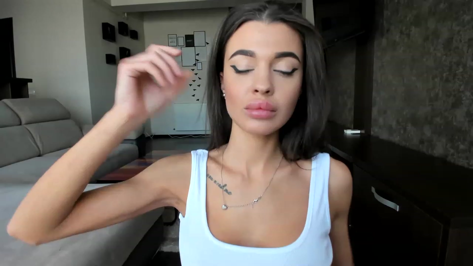 Gallery image thumbnail from Miss_X_'s myfreecams stream on, 03/20/2023, 13:44 image 16 of 20