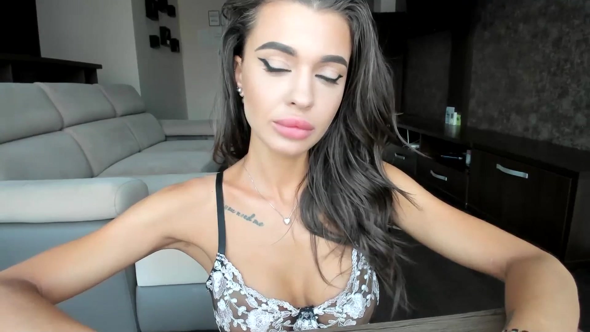 Gallery image thumbnail from Miss_X_'s myfreecams stream on, 07/10/2023, 17:27 image 13 of 20