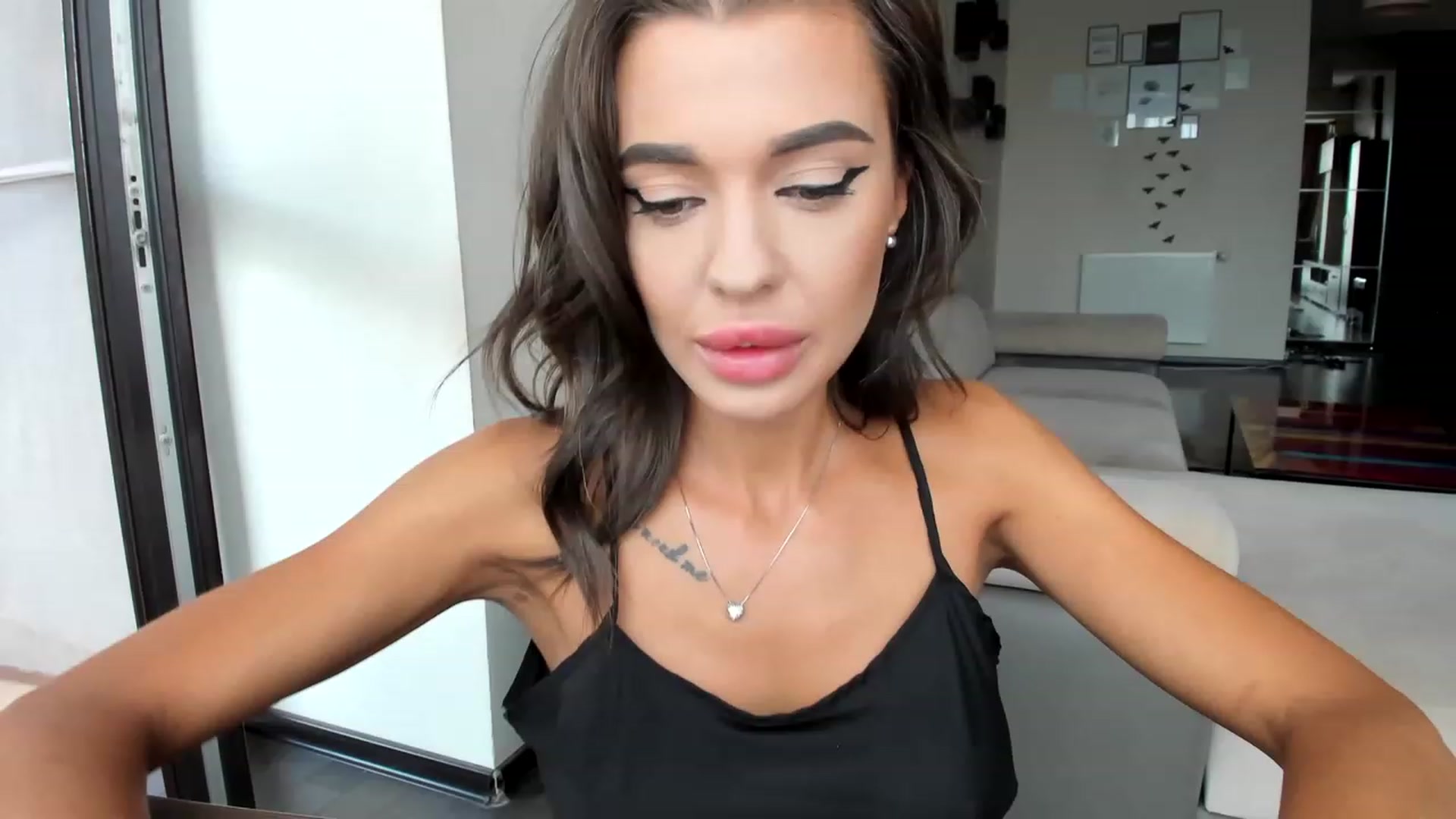 Gallery image thumbnail from Miss_X_'s myfreecams stream on, 08/04/2023, 16:04 image 5 of 20