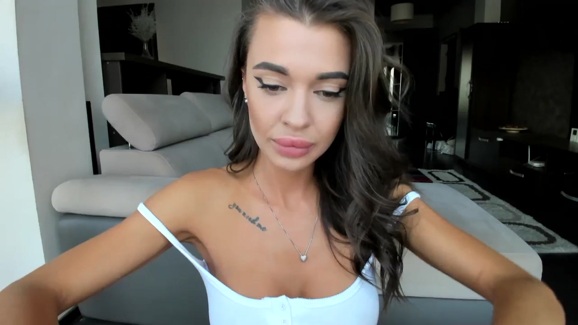 Gallery image thumbnail from Miss_X_'s myfreecams stream on, 08/19/2023, 15:58 image 12 of 20