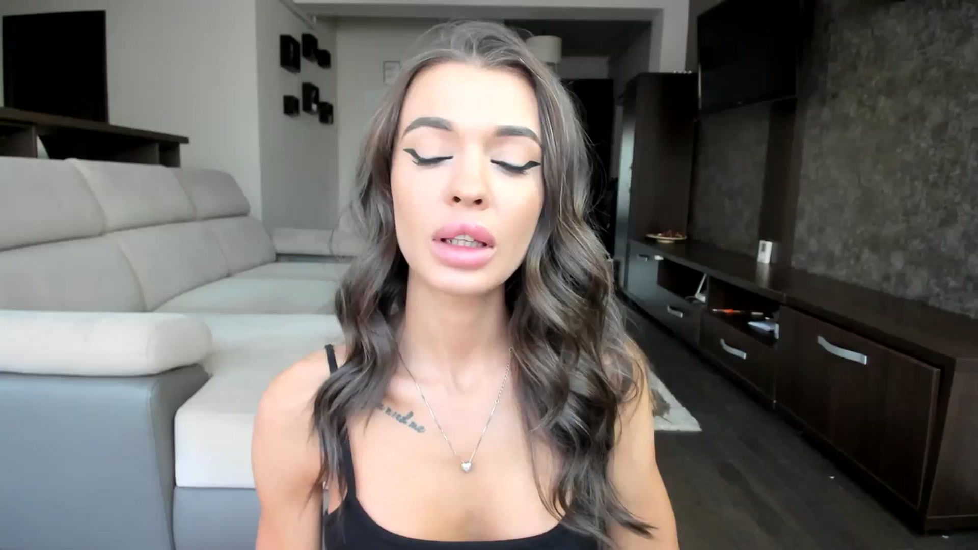 Gallery image thumbnail from Miss_X_'s myfreecams stream on, 10/02/2023, 15:29 image 1 of 20