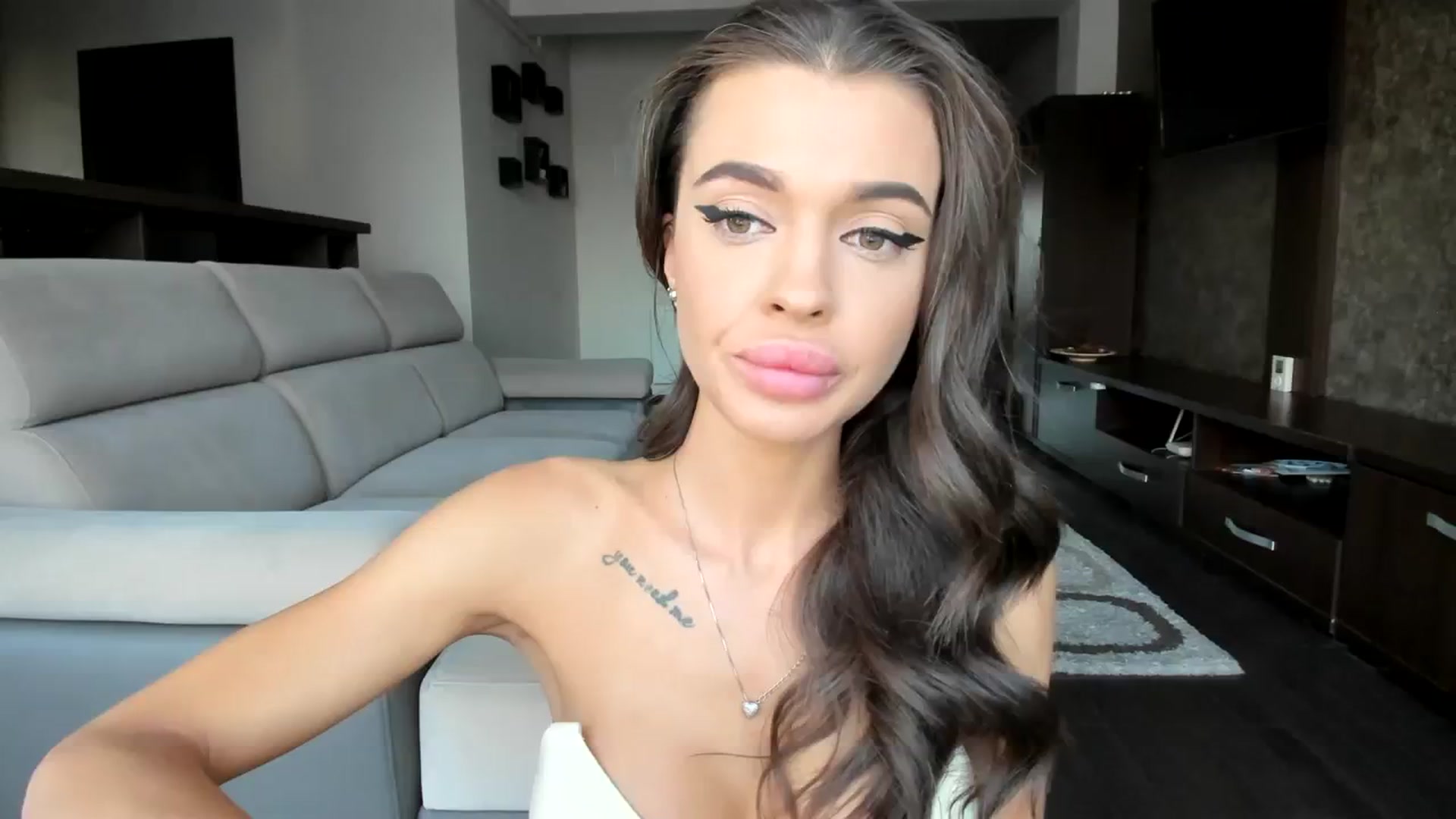Gallery image thumbnail from Miss_X_'s myfreecams stream on, 10/11/2023, 15:45 image 7 of 20