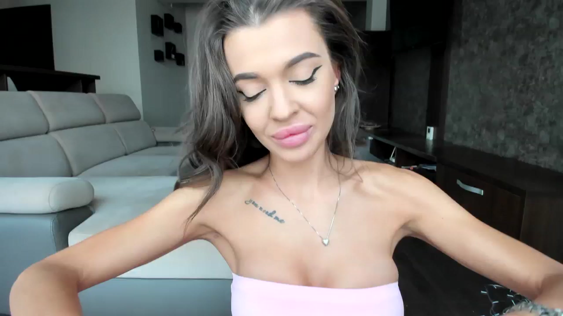 Gallery image thumbnail from Miss_X_'s myfreecams stream on, 10/19/2023, 15:14 image 4 of 20